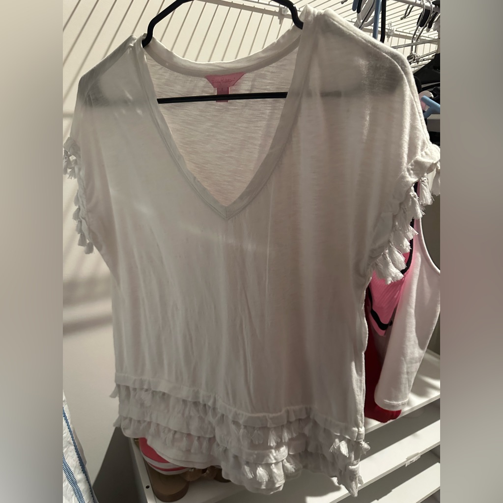 Lilly Pulitzer Tee.